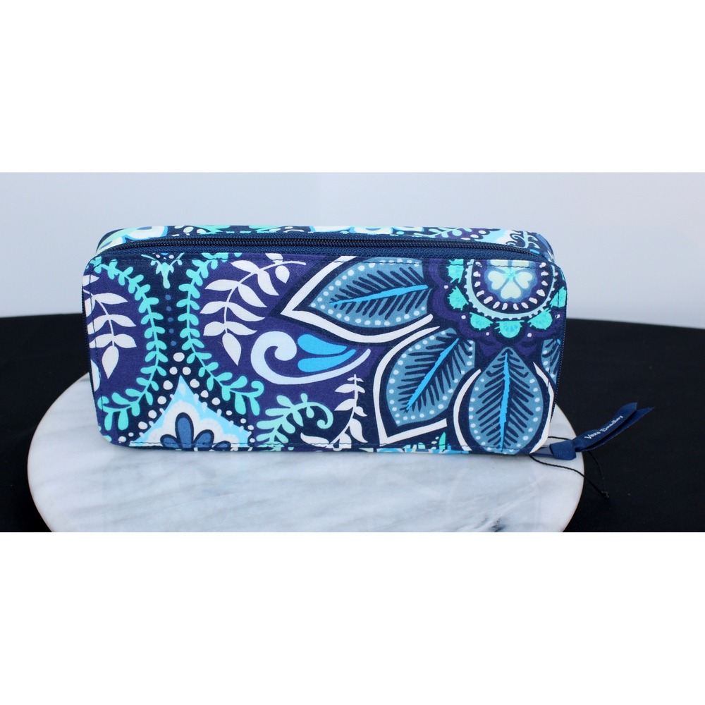 Vera Bradley Impressionista 7 Day Pill Organizer Case Blue Floral Quilted Zip